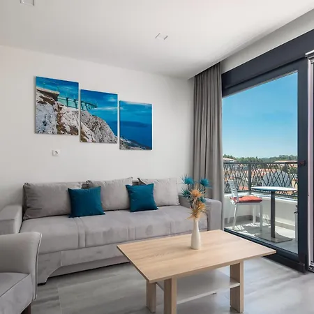 Loriana Apartment